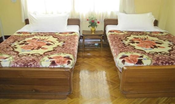 Golden Guest Inn1