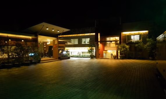 Golden Silk Road Hotel4