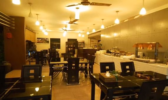 Golden Silk Road Hotel2