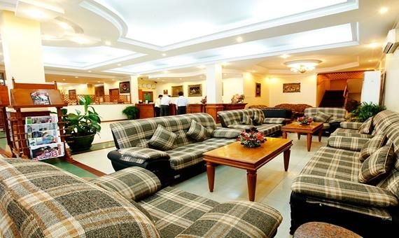Grand Palace Hotel1