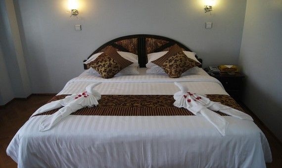 Summer Palace Hotel2