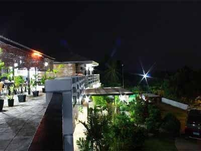 La Pernela Beachfront Resort1