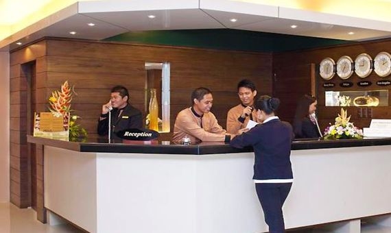 Allure Hotel & Suites0