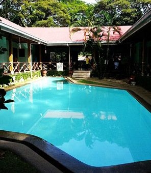 Moana Hotel and Diving Center0