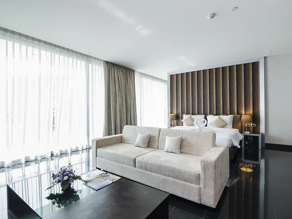 เวย์ โฮเทล พัทยา (Way Hotel Pattaya)1