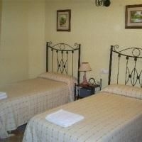 Hostal Vincent Van Gogh1