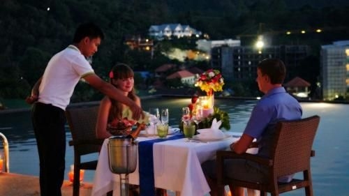 กะรน ภูนาคา รีสอร์ต (Karon Phunaka Resort)2