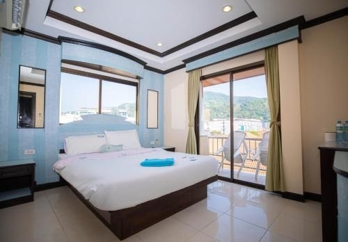 โรงเเรม ภูเก็ต พาราไดซ์ (Fish and summer House)0