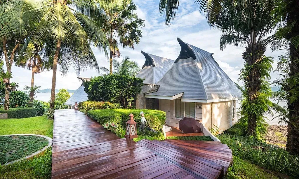 เดอะ บลู สกาย รีสอร์ท แอท ระนอง (The Blue Sky Resort@ Ranong)2