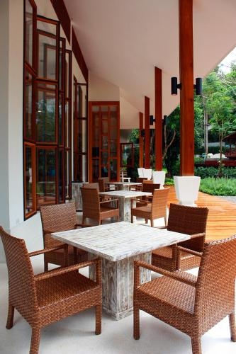เดอะ บลู สกาย รีสอร์ท แอท ระนอง (The Blue Sky Resort@ Ranong)3