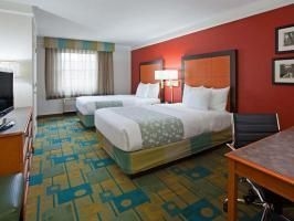 La Quinta Chicago Oakbrook Terrace3