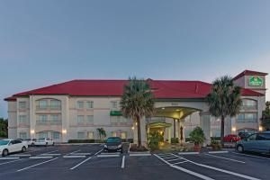 La Quinta Inn & Suites Ft. Myers - Airport0