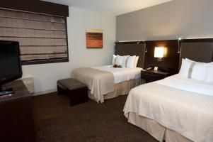 Holiday Inn Downtown Soho3