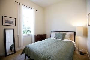 Pierce Place Lower - 1 BR3