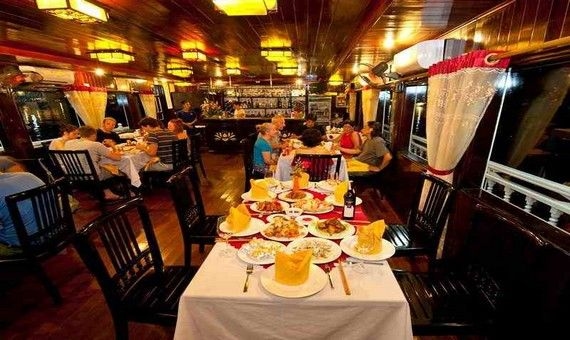 Paragon Cruise1