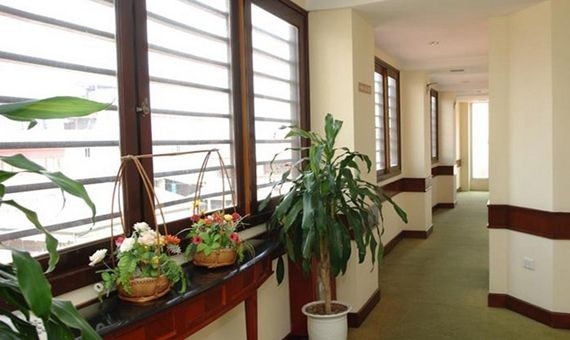Hoa Binh Palace Hotel0
