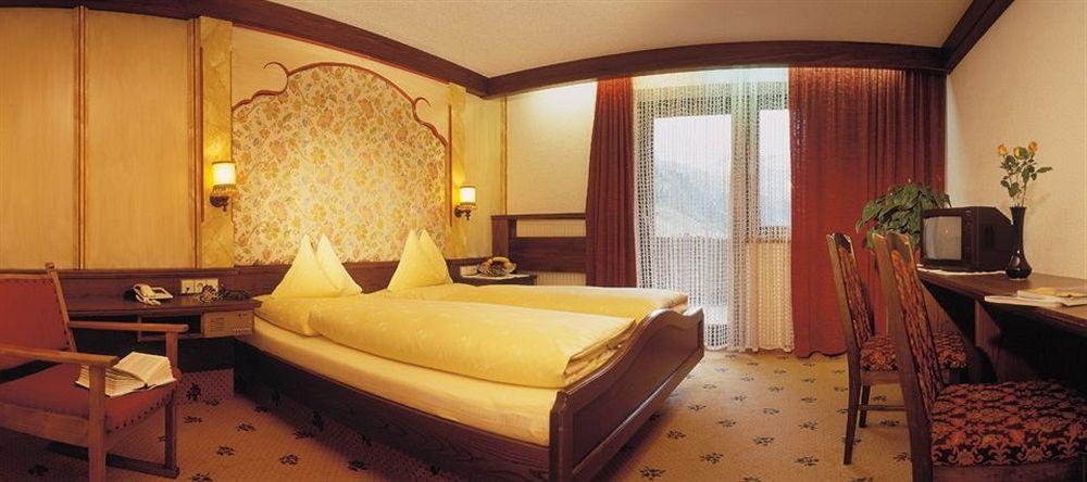 Hotel Alpenland3