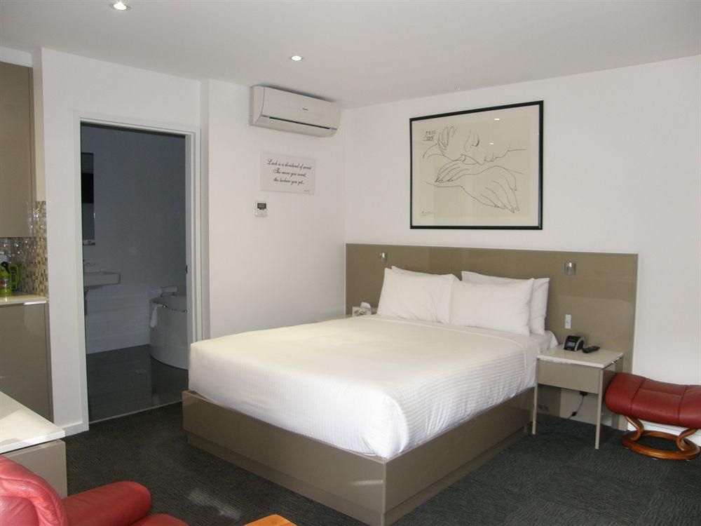 Piccadilly Apartments On Gover3