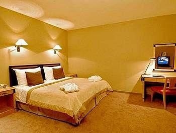 Martin's Grand Hotel Waterloo2