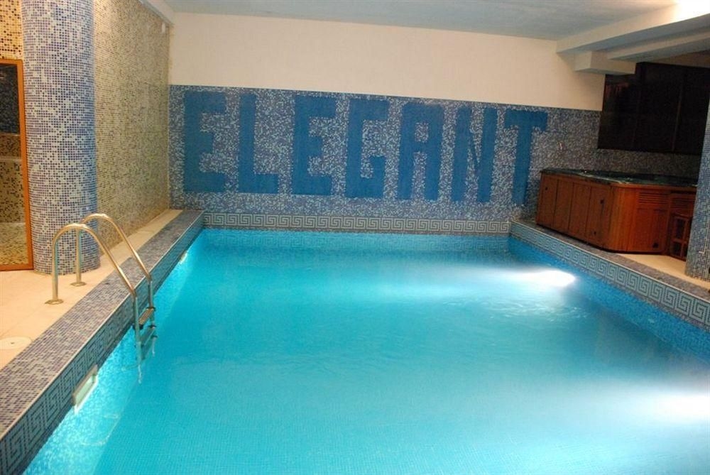 Elegant Spa1