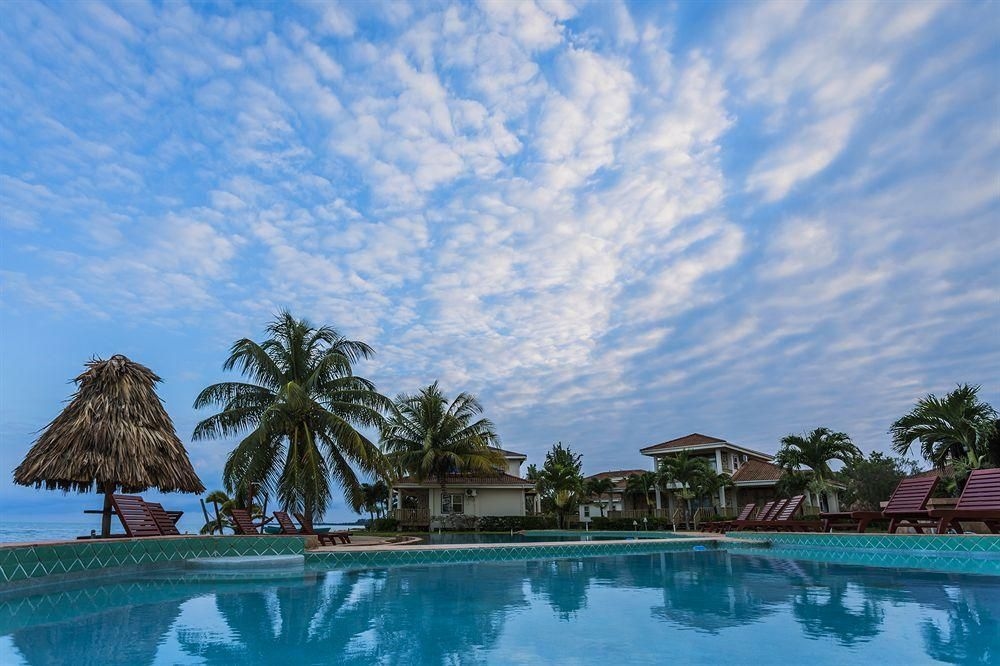 Hopkins Bay Belize0