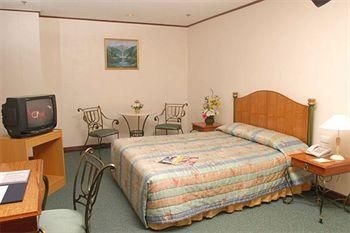 The Golden Peak Hotel & Suites2