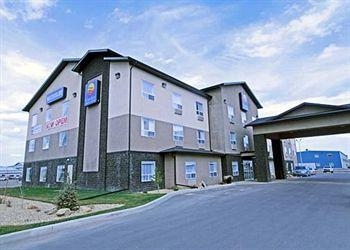 Comfort Inn And Suites2