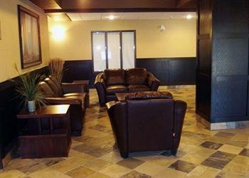 Comfort Inn And Suites1