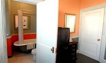 The Pier Hotel4