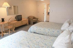 Aspen Village Inn0
