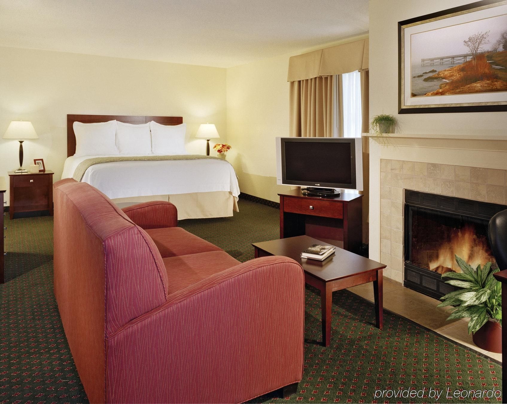 Premiere Hotel and Suites4