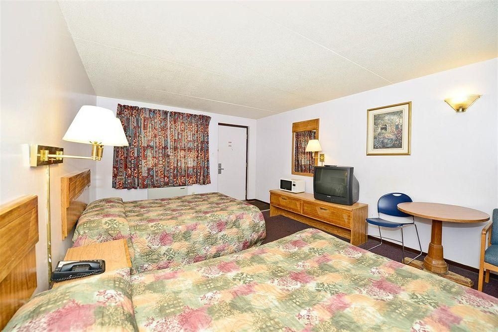 CANADAS BEST VALUE INN0