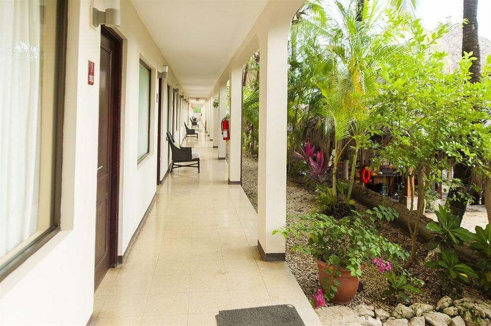 Coco Beach Hotel4