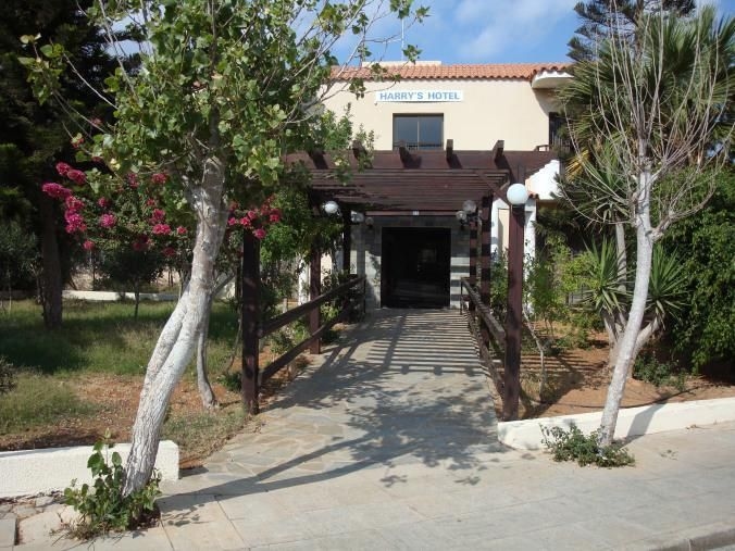 Harry's Hotel3