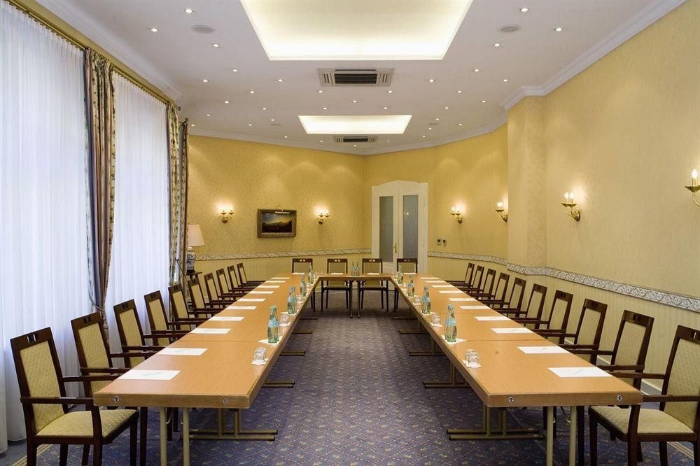 Hotel Oranien Wiesbaden0