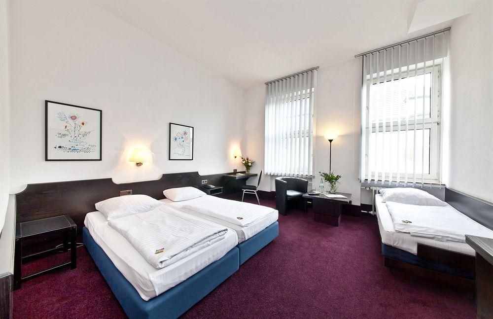 Novum Hotel Maxim Dusseldorf City3