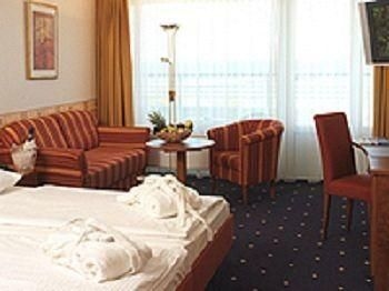 Carat Golf & Sporthotel0