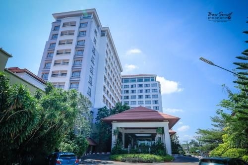 เค พาร์ค แกรนด์ โฮเทล (K Park Grand Hotel)1