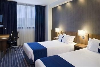 Holiday Inn Express Bilbao3