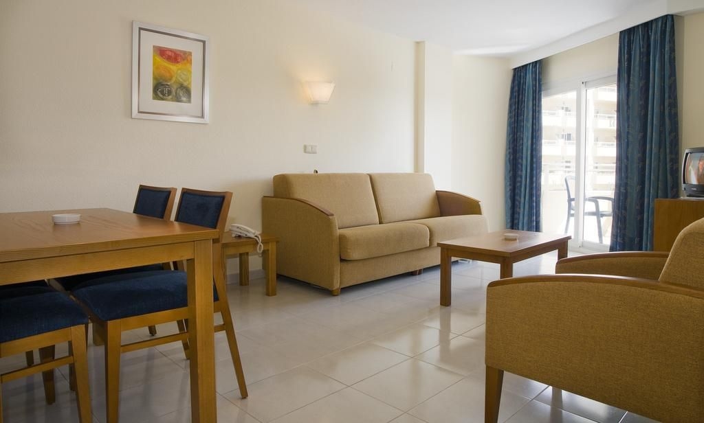 Aparthotel Coma Gran4