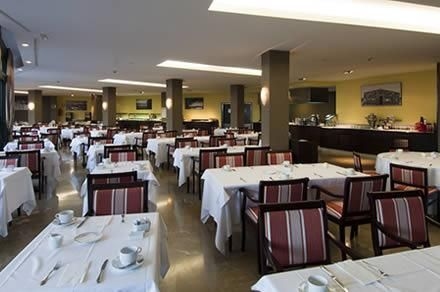 Maritim Hotel Galatzo0