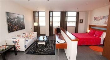 AinB Universitat Apartments1