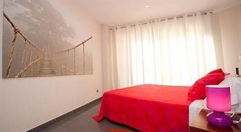 AinB Universitat Apartments2