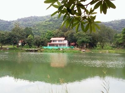 แก่งกระจานคันทรีคลับแอนด์รีสอร์ท (Kaeng Krachan Country Club and Resort)0