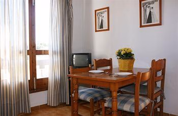 Apartamentos S'Olivera0