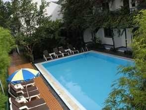 Kamala Beach Inn1