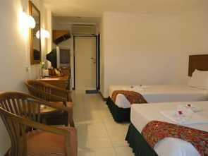 Kamala Beach Inn4