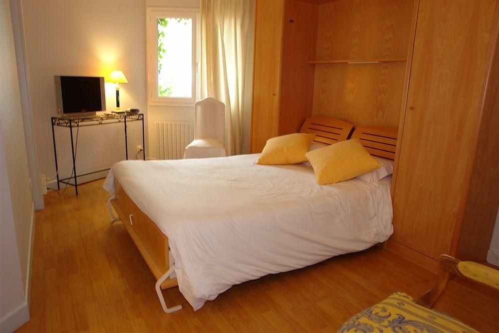 Brit Hotel Causse Comtal1