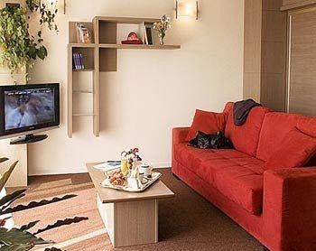 Alysson Hotel2
