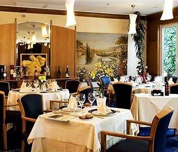 Alysson Hotel0